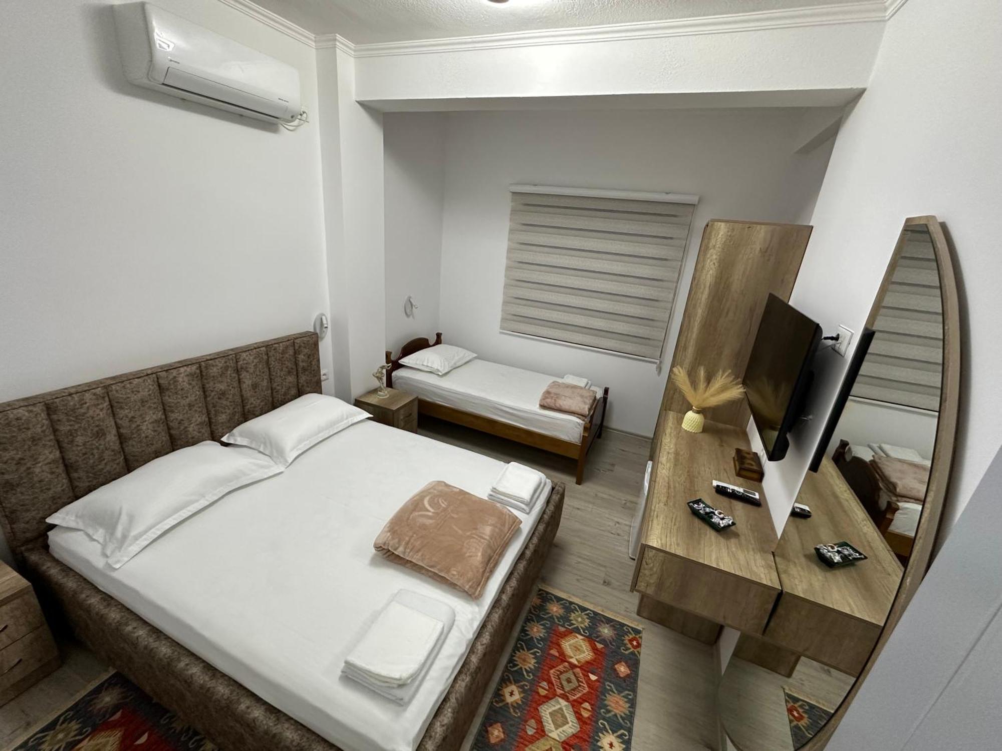 Lola'S Rooms Gjirokastër Eksteriør billede