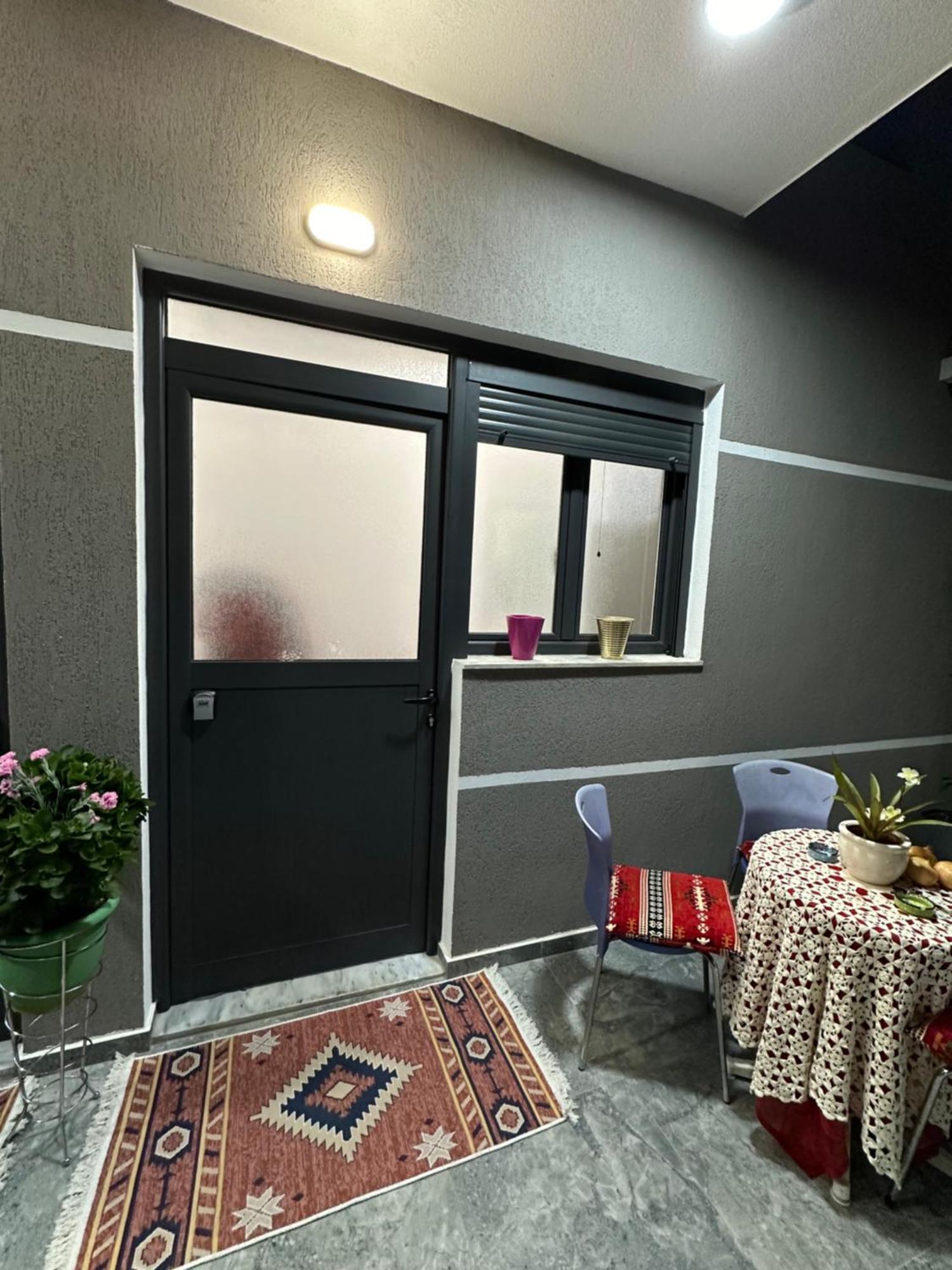 Lola'S Rooms Gjirokastër Eksteriør billede