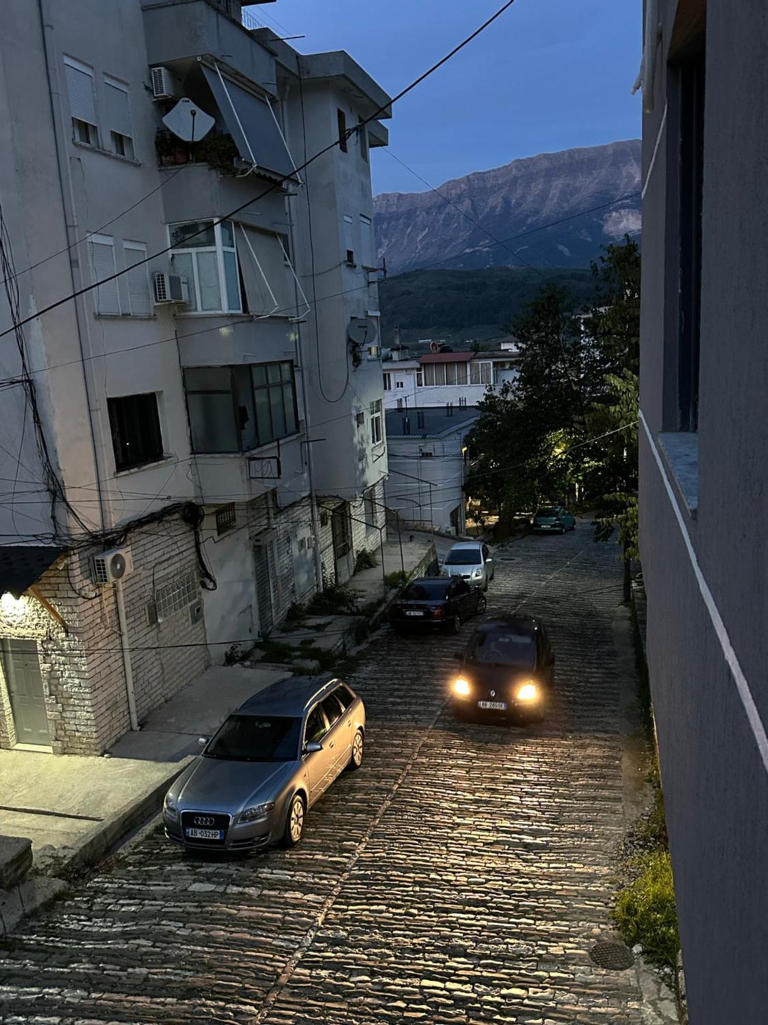 Lola'S Rooms Gjirokastër Eksteriør billede